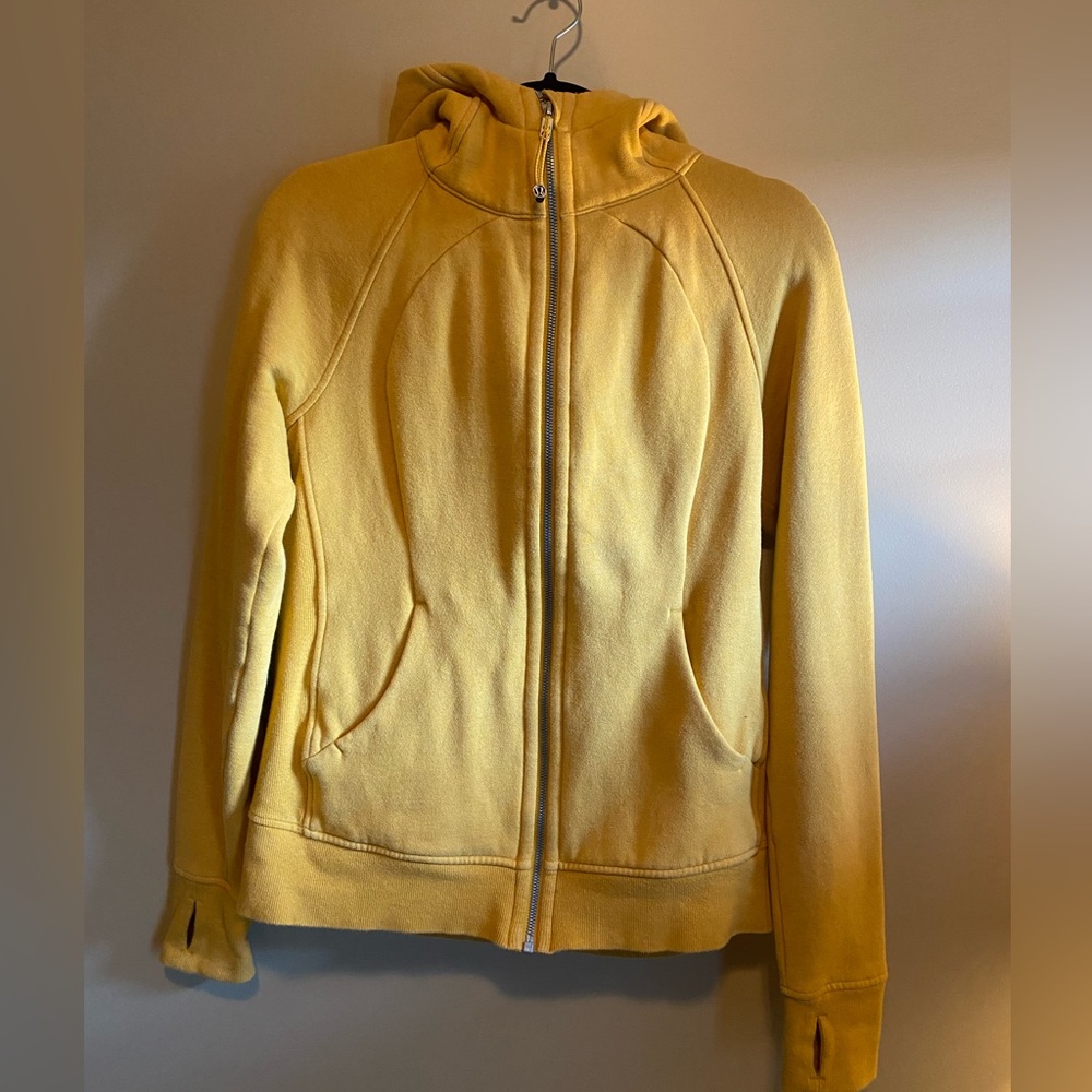 ⭐️ Lululemon ⭐️ Scuba Hoodie